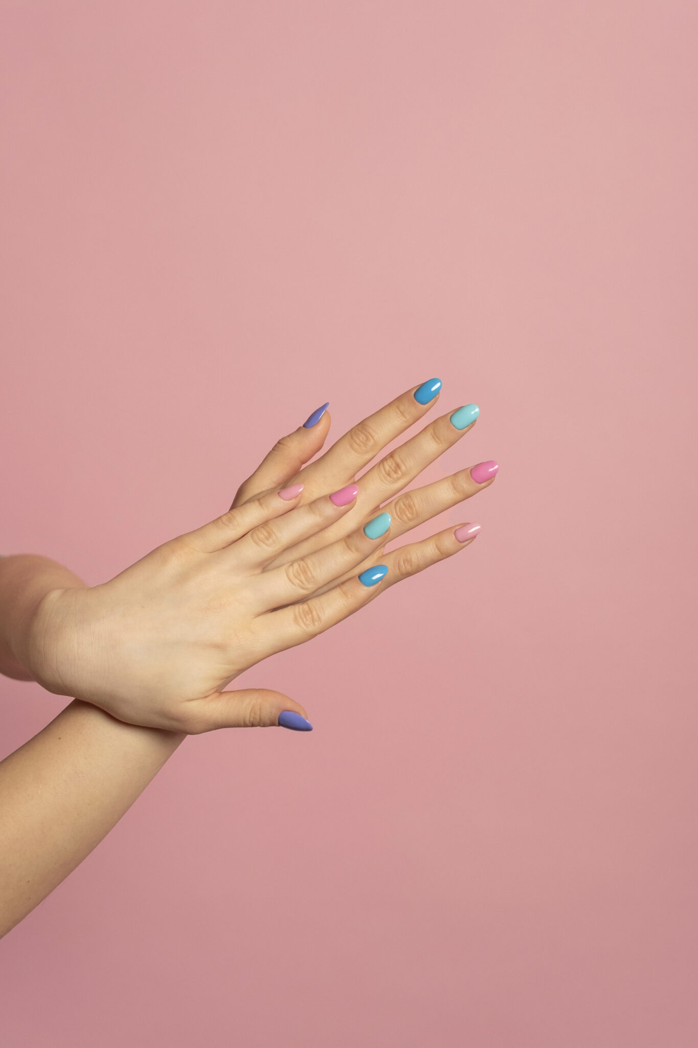 Gel vs Regular Nail Polish: Which One Is Right for Your Nails?