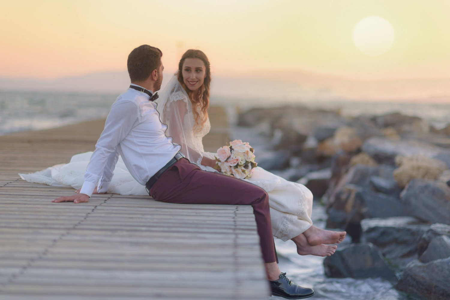 What is the best age to get married? Is 30 Really Ideal?