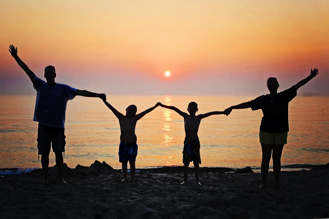 Family Relationship Tips: 10 Practical Ways to Strengthen Your Family Bond