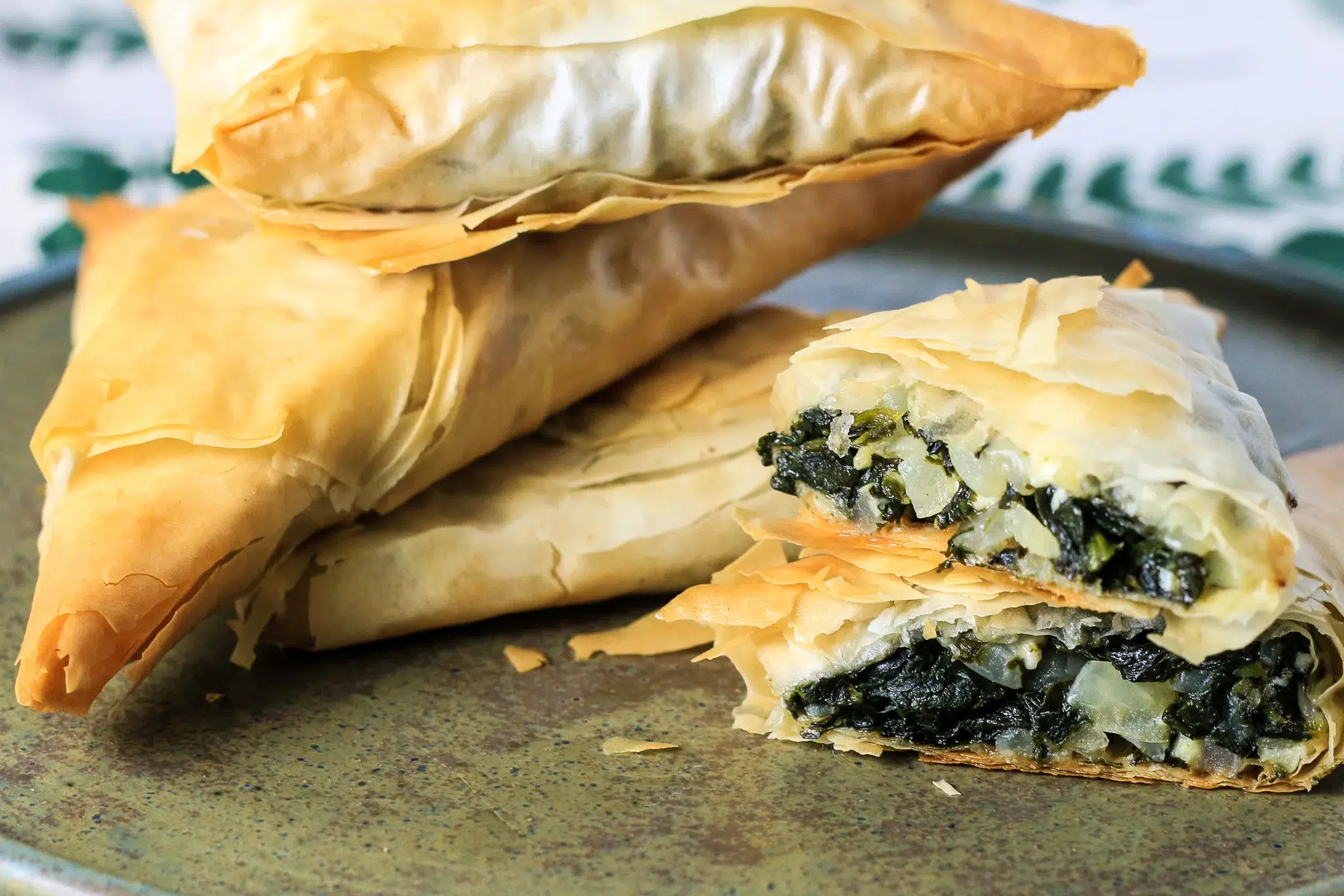 Irresistible Spinach Pies (Soft Dough, Tangy Lemon Filling)