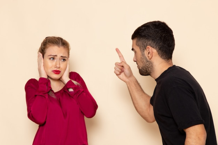 Bullying Husband: Signs You Should Not Ignore and How to Respond