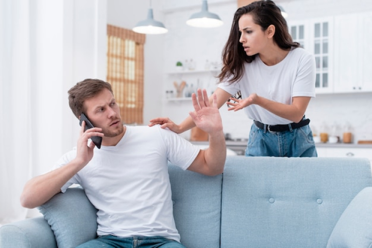 Bullying Husband: Signs You Should Not Ignore and How to Respond
