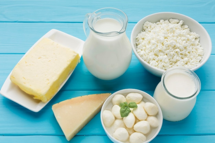 Calcium and Vitamin D for Strong Bones at Midlife
