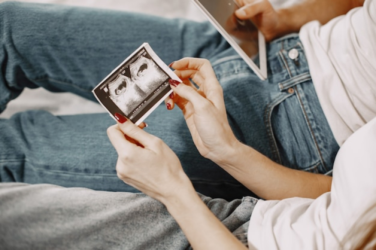 First Trimester Miscarriage: 3 Main Medical Causes