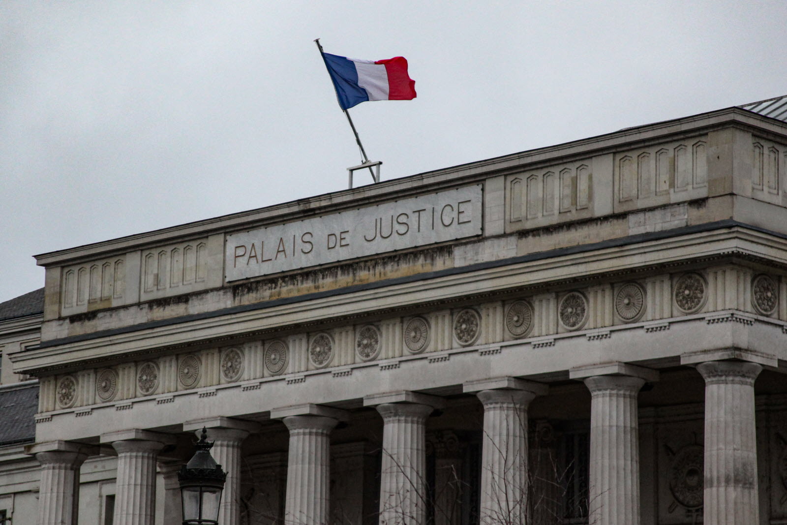 Identical Twins Murder Case Leaves French Court at an Impasse