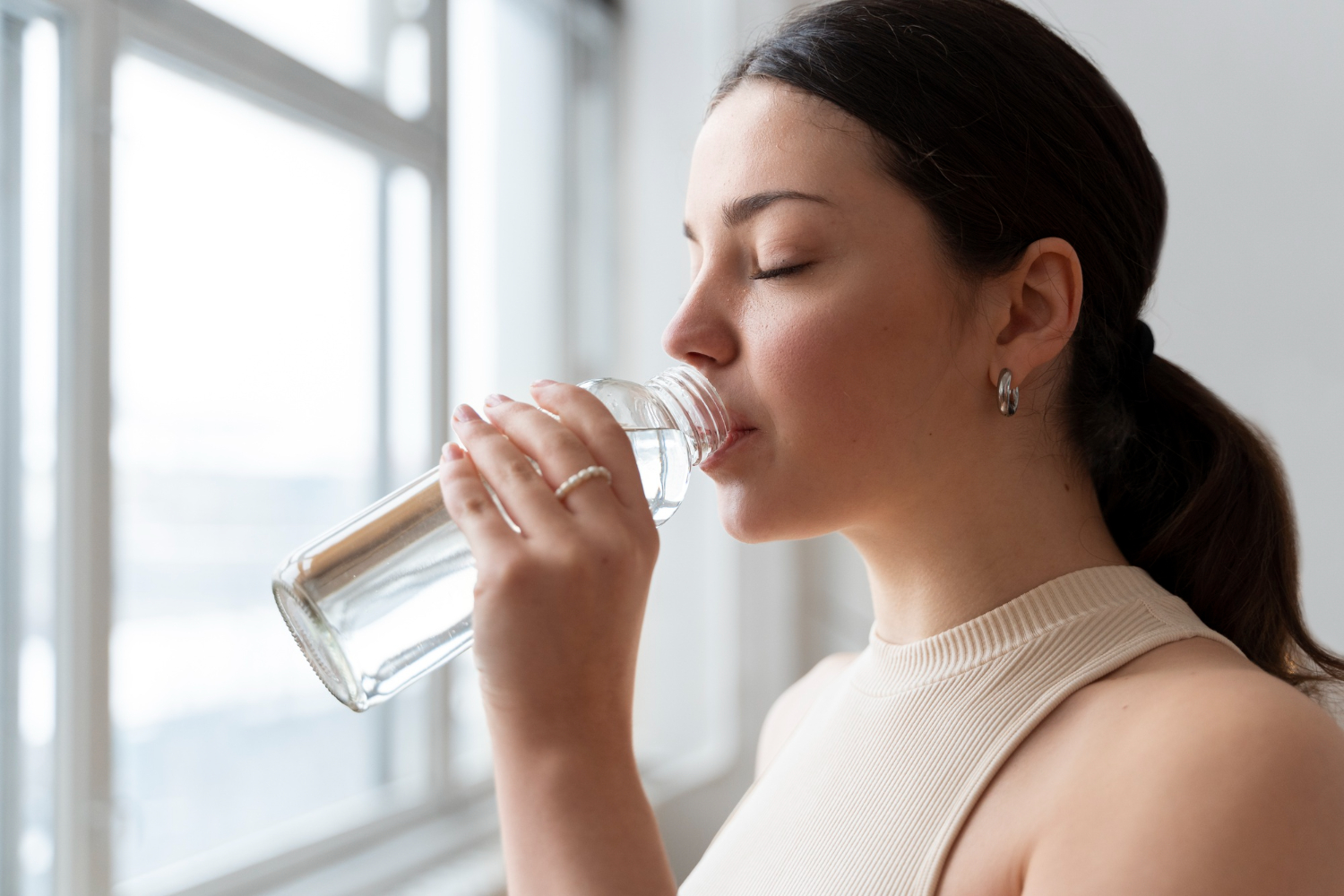 Drinking Water in the Morning: What It Really Does for Your Health and Weight