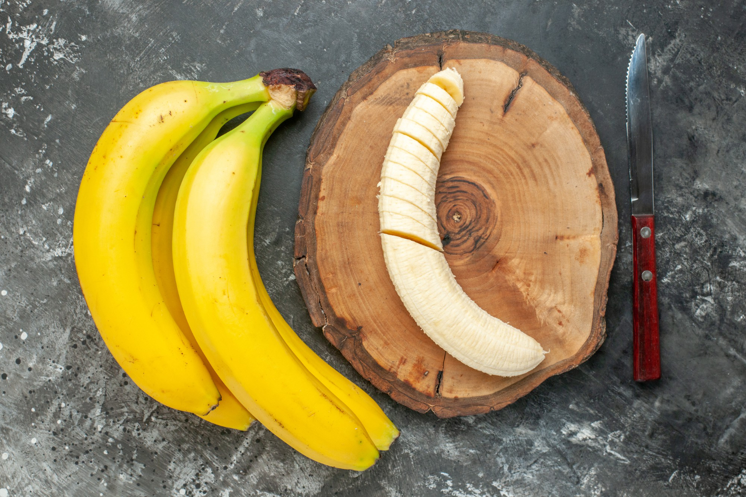 Banana Benefits: Nutrition Facts, Everyday Uses, and When to Be Cautious